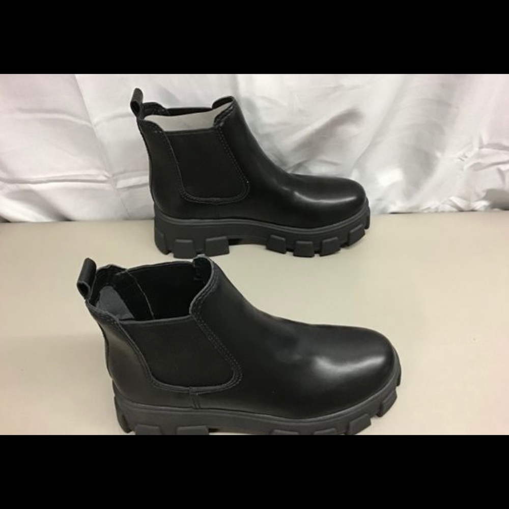 Sam Edelman Darielle sole log Chelsea boots